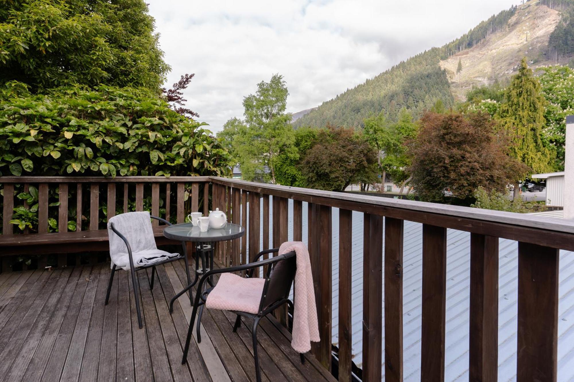 Haka House Queenstown Exterior photo